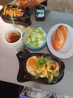 Hình ảnh Bò bít tết miếng lớn đặc biệt