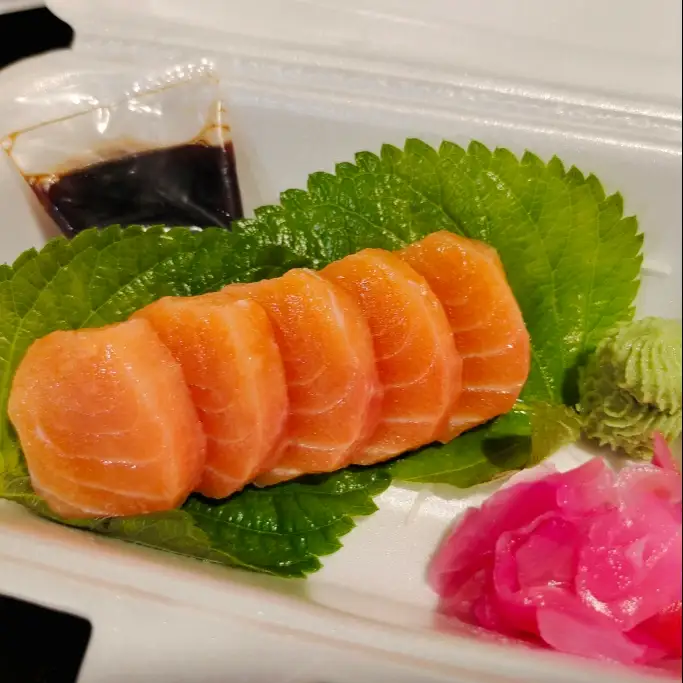 Hình ảnh SASHIMI CÁ HỒI 5 MIẾNG 