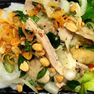 Bánh Ướt Gà Xé - 60.000 ₫ tại Anh Ba Béo - Bánh Ướt Lòng Gà - Lê Đức Thọ