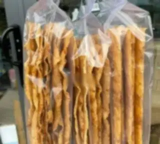 Bánh tráng mắm ruốc - 39.000 ₫ tại Tré Trộn Giang Hoàng & Chân Gà Sốt Thái - Trần Xuân Soạn