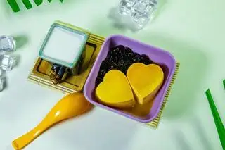 Bánh flan trân châu phần 2 cái - 38.000 ₫ tại Chè Chi Trần - 143 Nguyễn Sỹ Sách
