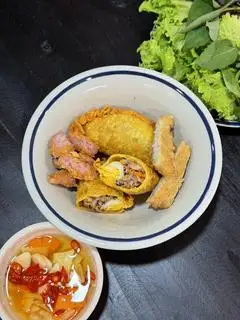 Bát “bánh gối” - 49.000 ₫ tại Tiệm Ăn Xứ Đoài - Nguyễn Văn Thương