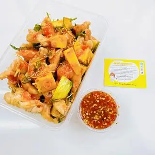 Chân Gà Sốt Thái Rút Xương Kèm Xoài  Hộp Lớn - 195.000 ₫ tại Chân Gà Alo Chicken - Lê Quang Định