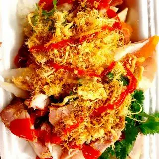 Xôi mặn thịt chả heo quay - 40.000 ₫ tại Bánh Mì Hà Nội Khánh An - Bình Quới