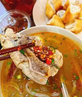 Xương - 27.000 ₫ tại Bánh Canh Bột Lọc Nhà Bột - Minh Phụng