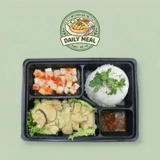 Hình ảnh Cơm gà sốt kem nấm