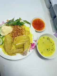 Hình ảnh Cơm Cánh Gà Chặt Sốt Bơ
