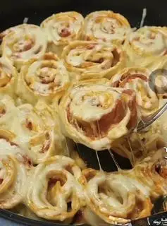 Hình ảnh Tortilla Thịt Nguội Phô Mai