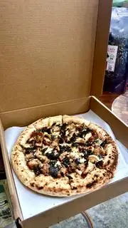 Pizza gà nướng mật ong - 150.000 ₫ tại Pizza RocknBeer - Khu Dân Cư Mega Village