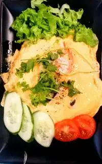 Cơm chiên trứng phủ tôm - 64.000 ₫ tại Cơm Chiên Trứng Phủ Tôm, Mì Xào Bò & Bún Gạo Xào Hải Sản Chú Dũng - Cô Giang