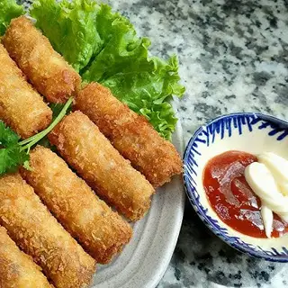 6 CUỐN CHẢ GIÒ CHẤM SỐT  - 30.000 ₫ tại Tố Tố Quán - Súp Cua, Gỏi Đu Đủ & Ăn Vặt - Tổng Lung
