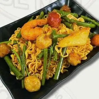 MÌ XÀO CÁ VIÊN CHIÊN - SỐT MẮM TỎI BÉ MẬP - 39.000 ₫ tại Cá Viên Chiên Nước Mắm & Lẩu Ly Bé Mập - Lê Đức Thọ
