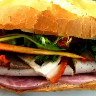 Bánh mì thịt chả đặc biệt - 35.000 ₫ tại Bánh Mì Hà Nội Khánh An - Bình Quới