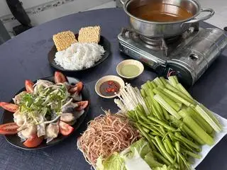 Hình ảnh Lẩu cá tầm 2 người