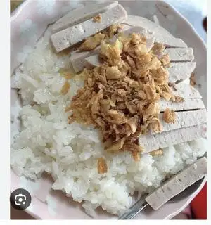Xôi mặn chả lụa  - 35.000 ₫ tại Bánh Mì Hà Nội Bảo Ngọc - Nguyễn Văn Nghi