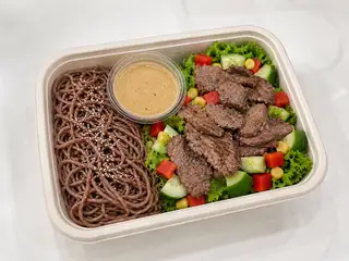 Hình ảnh Bún trộn bò lúc lắc