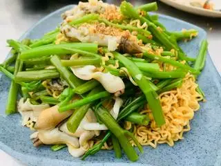 Hình ảnh Mì xào ốc