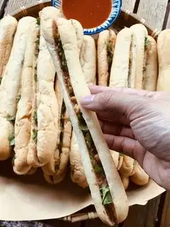 BMQ NHÂN PATE GÀ XÉ BƠ TỎI - 16.000 ₫ tại Tóp Ta Tóp Tép - Pate & Bánh Mì Que Hải Phòng - Hoàng Sa