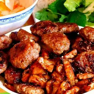 Thịt thêm bún chả hà nội - 40.000 ₫ tại Hà Nội LaLa - Bún Đậu & Bún Chả - Nguyễn Gia Trí