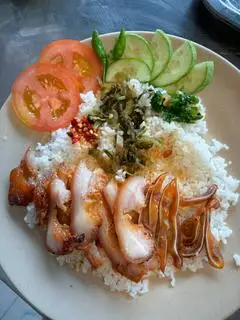 Hình ảnh Cơm tấm tai heo nướng 