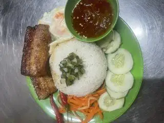 Hình ảnh  cơm tấm ba rọi trứng