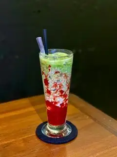 Hình ảnh MATCHA DÂU LATTE