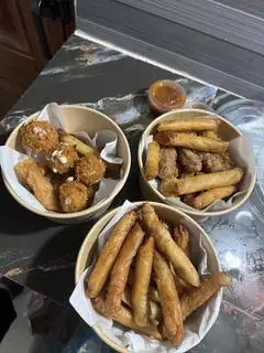 Hình ảnh Combo1: 2 xù, 2 giòn, 2 phomai