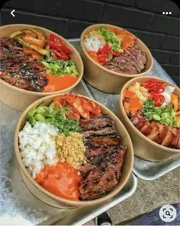 Hình ảnh Cơm trộn gà sốt hàn