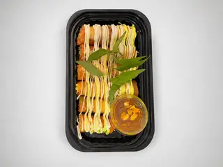 Bánh tráng cuốn truyền thống - 45.000 ₫ tại Hổ Trộn - Bánh Tráng Trộn & Trà Trái Cây - Nguyễn Sơn Hà