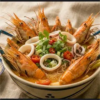 Bún tomyum hải sản - 99.000 ₫ tại Bún Nhà Bối - Bún Thái & Bún Thịt Nướng - Nguyễn Cảnh Chân