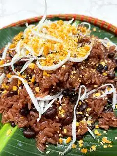 Hình ảnh XÔI ĐẬU ĐEN CUỐN BÁNH PHỒNG ( size M )