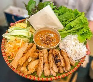 Nem Nướng Nha Trang + đồ uống bất kỳ - 59.000 ₫ tại Gà Nướng & Gà Bó Xôi Thành Công - Bến Chương Dương