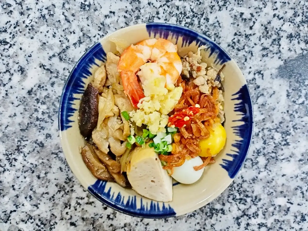 Bánh đúc nóng đặc biệt - full topping - 54.000 ₫ tại Bánh Đúc Nóng - NGUYÊN - Vạn Kiếp