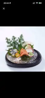 Hình ảnh Set sashimi cá hồi - bạch tuộc- cá trích