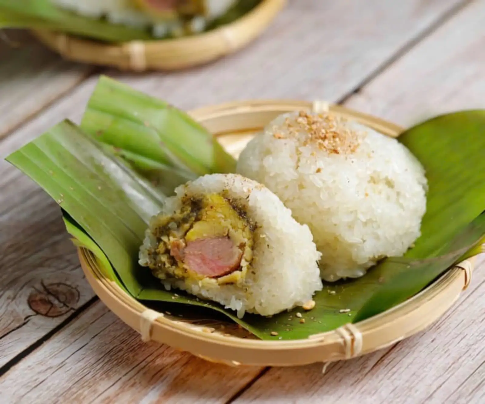 Xôi Khúc - 22.000 ₫ tại Bánh Mì Hà Nội Trần Nga - Nguyễn Thị Định