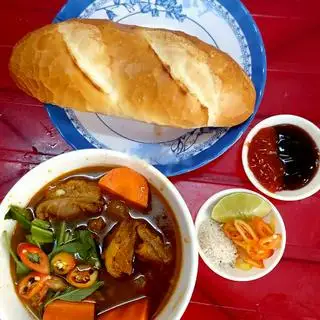 Bánh mì bò kho - 59.000 ₫ tại Phượng Bò Kho - Điện Biên Phủ