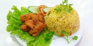 Combo Cơm Gà Sốt Mắm Tỏi Nhỏ + Canh Rong Biển - 76.000 ₫ tại Cơm Gà Xối Mỡ - 114 Nguyễn Chí Thanh