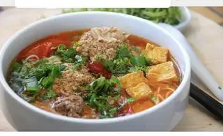 Hình ảnh bún cua giò đậu 