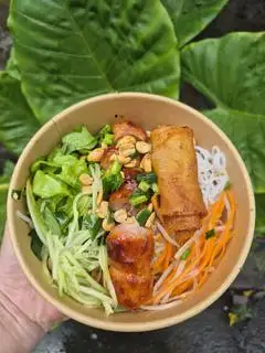Hình ảnh Bún nem nướng, chả giò