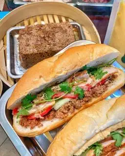 Hình ảnh Bánh mì truyền thống