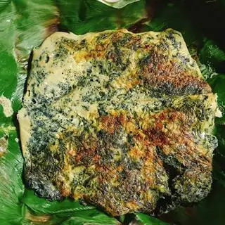 Hình ảnh 2 quả trứng rán lá mơ