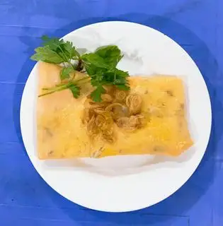 Hình ảnh Bánh cuốn trứng chín