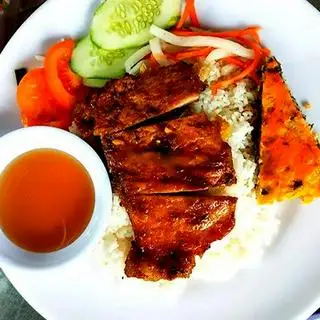 Cơm sườn chả - 48.000 ₫ tại Cơm Tấm 279 - Lê Văn Thọ