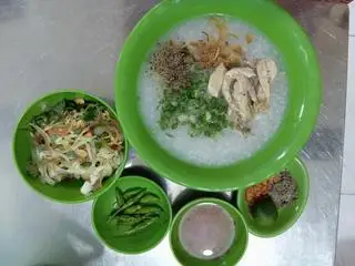 Cháo gà - 55.000 ₫ tại Gà Ta Xứ Quảng - Cơm, Cháo & Gỏi Gà - Quốc Lộ 50