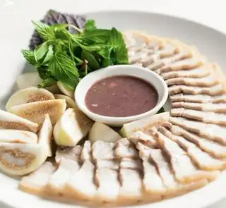Hình ảnh Cơm thịt luộc cà pháo mắm tôm