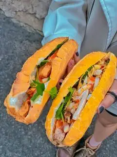 Hình ảnh Bánh mì thập cẩm