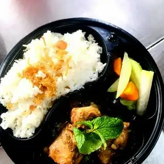 Hình ảnh Cơm tấm sườn sốt tiêu