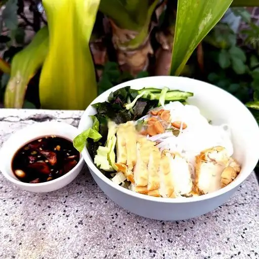 Bún nước tương đậu hũ (ăn chay được) - 29.000 ₫ tại Quán Cô Bông - Bún Nước Tương & Bột Chiên - Trần Xuân Soạn
