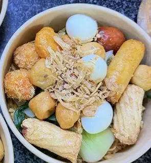 Hình ảnh Mì trộn thập cẩm 1 mì Gấu Đỏ