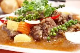 Bò sốt tiêu xanh - 48.000 ₫ tại Cơm Gà Xối Mỡ Dinh Ý - Đường Số 23